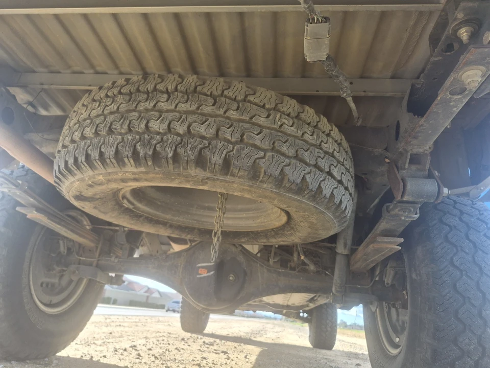1993 Nissan - Image 21 of 21