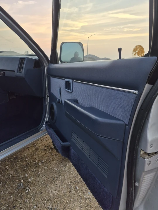 1993 Nissan - Image 14 of 21