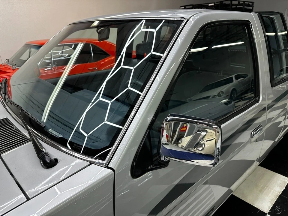 1993 Nissan Frontier - Image 12 of 21