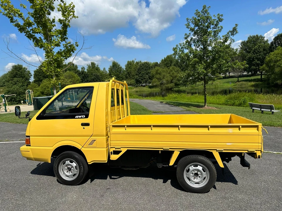 1993 Nissan Vanette 2nd Gen - Image 27 of 31