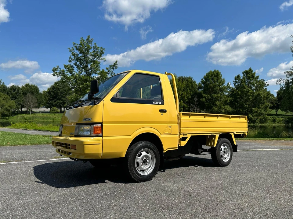 1993 Nissan Vanette 2nd Gen - Image 15 of 31