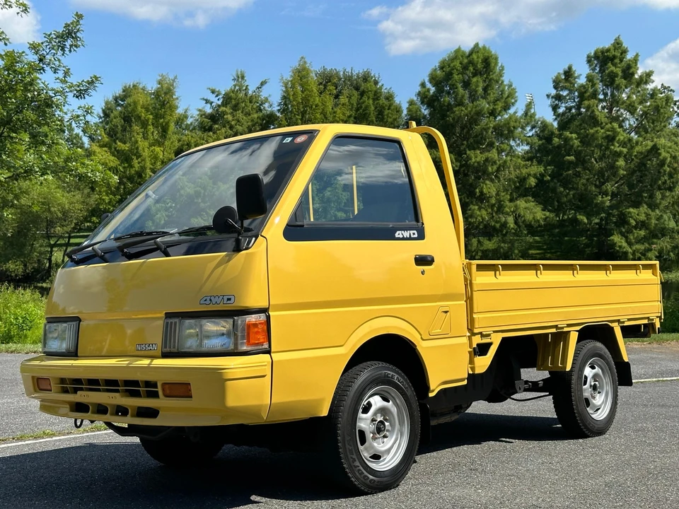 1993 Nissan Vanette 2nd Gen - Image 11 of 31