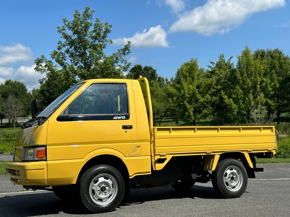 1993 Nissan Vanette 2nd Gen - Image 19 of 31