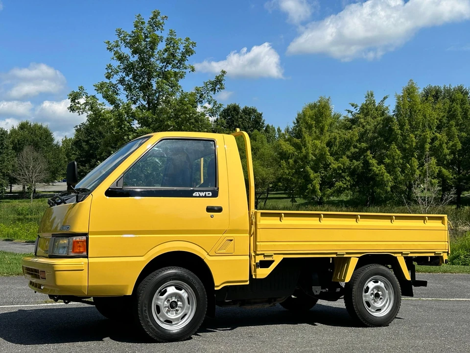 1993 Nissan Vanette 2nd Gen - Image 18 of 31