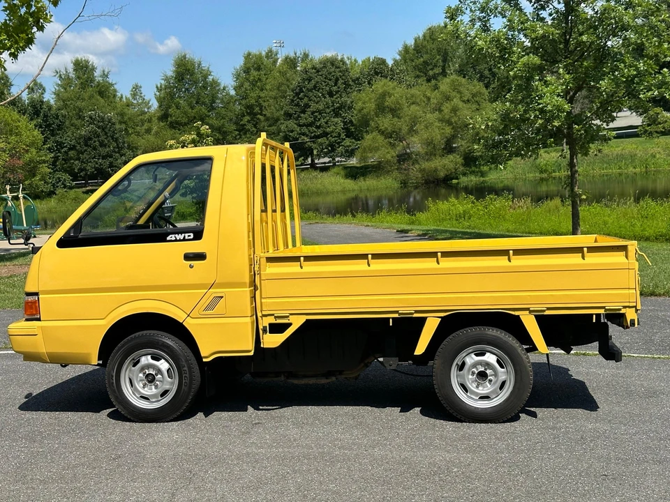 1993 Nissan Vanette 2nd Gen - Image 24 of 31