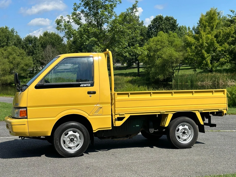 1993 Nissan Vanette 2nd Gen - Image 22 of 31