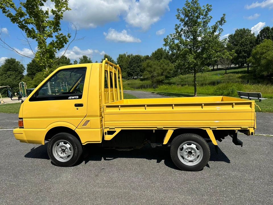 1993 Nissan Vanette 2nd Gen - Image 25 of 31