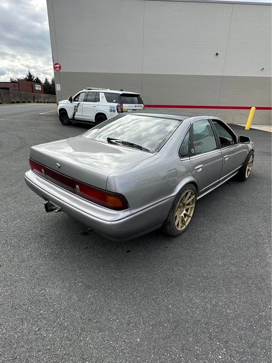 1993 Nissan Cedric - Image 9 of 20