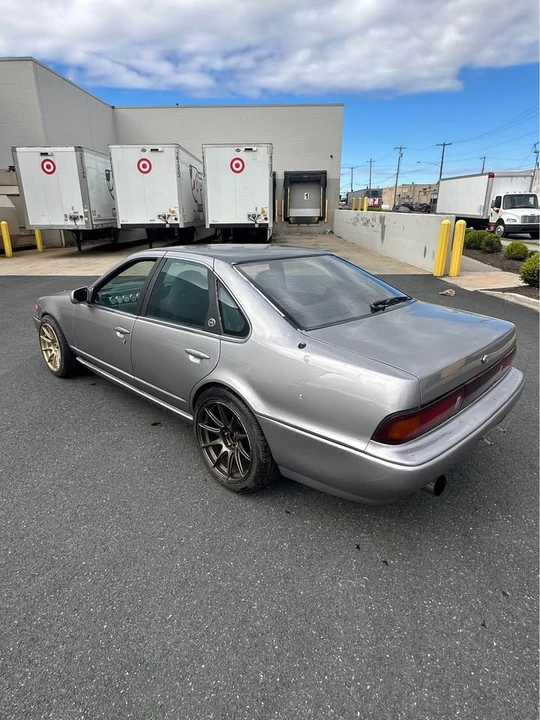 1993 Nissan Cedric - Image 6 of 20