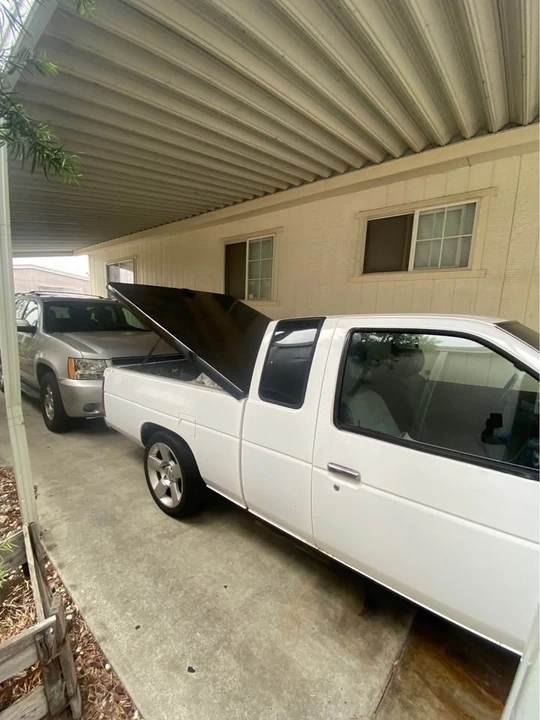 1993 Nissan Frontier - Image 5 of 7
