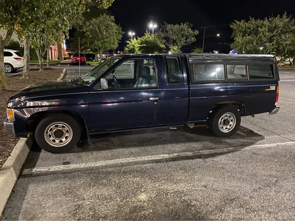 1993 Nissan Frontier - Image 4 of 9