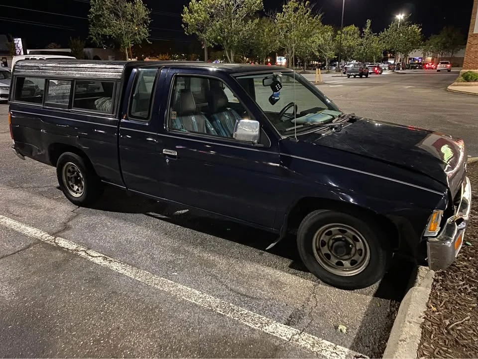 1993 Nissan Frontier - Image 2 of 6