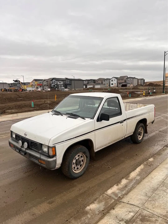 1993 Nissan Frontier - Image 3 of 9