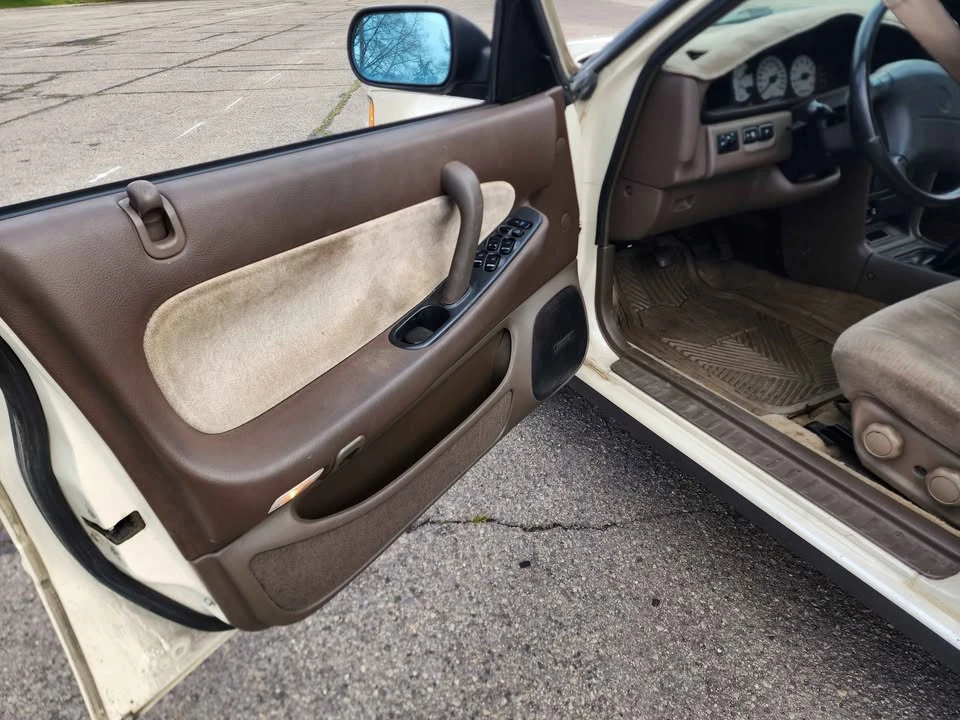 1993 Nissan Maxima 3rd Gen - Image 14 of 20