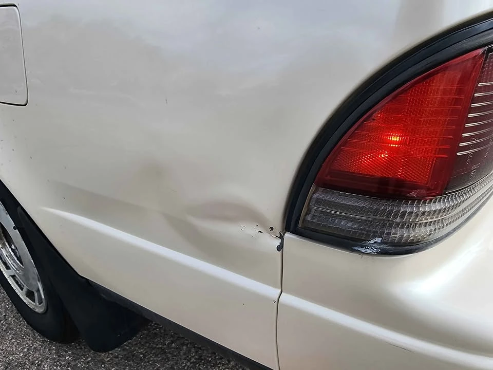 1993 Nissan Maxima 3rd Gen - Image 4 of 20