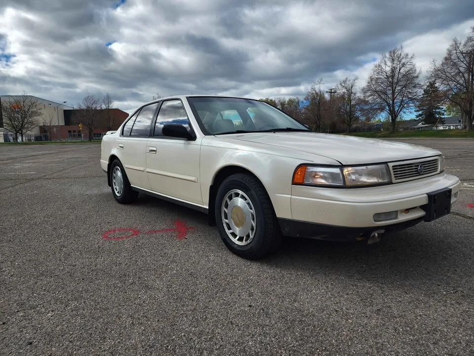 1993 Nissan Maxima 3rd Gen - Image 9 of 20