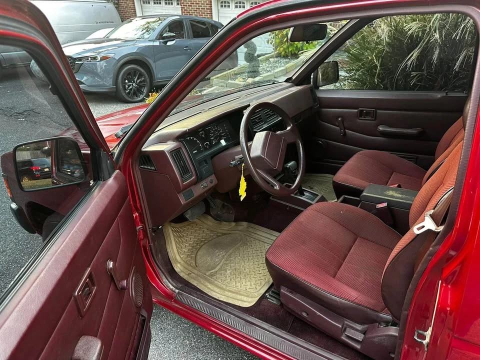 1993 Nissan Frontier - Image 3 of 7