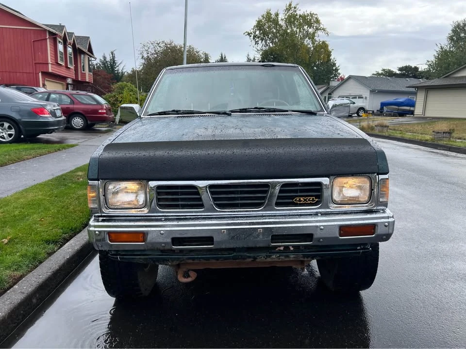 1993 Nissan Frontier - Image 4 of 12