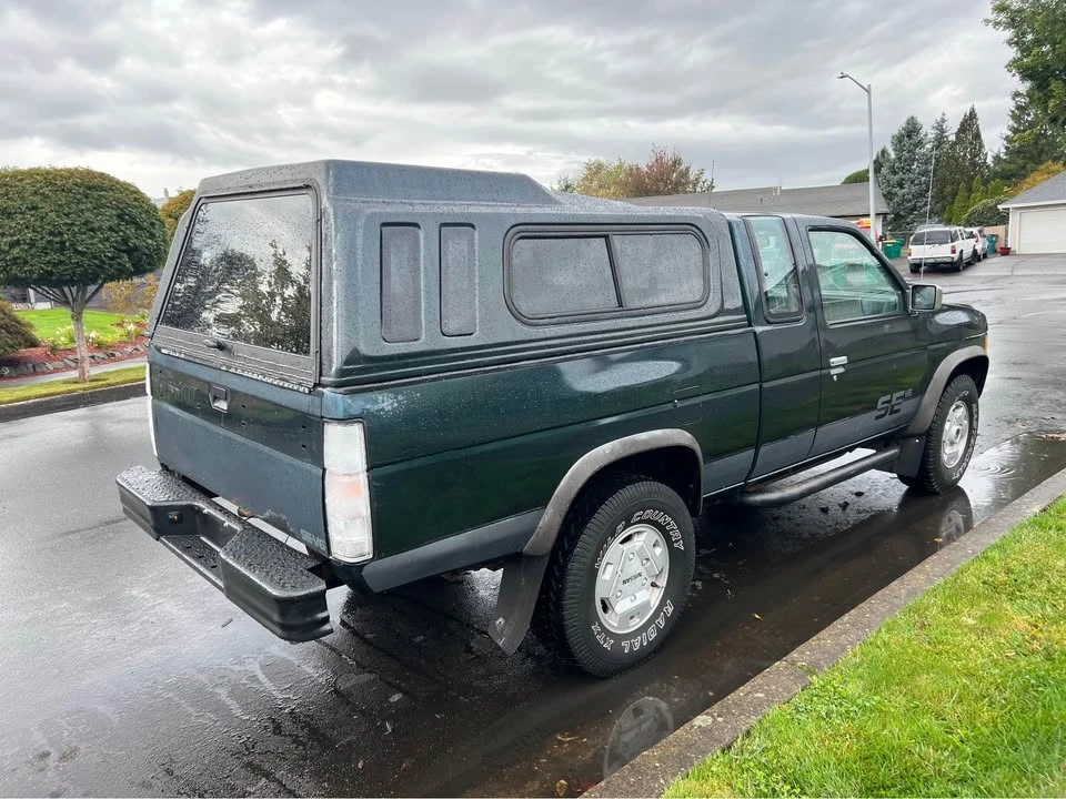 1993 Nissan Frontier - Image 6 of 12