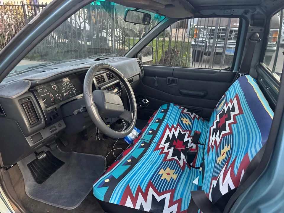 1993 Nissan Frontier - Image 4 of 5