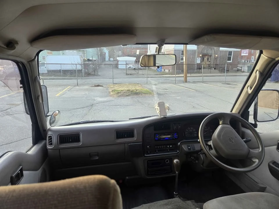 1993 Nissan Caravan 3rd Gen - Image 4 of 12