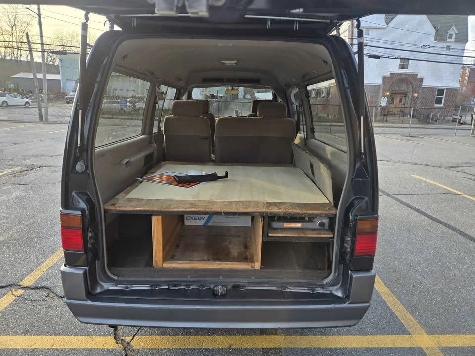 1993 Nissan Caravan 3rd Gen - Image 8 of 12