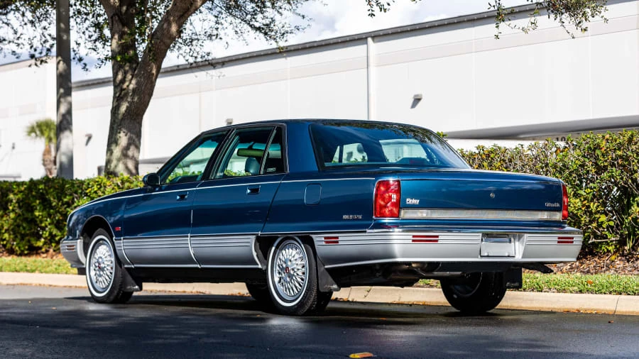 1993 Oldsmobile 98 - Image 30 of 30