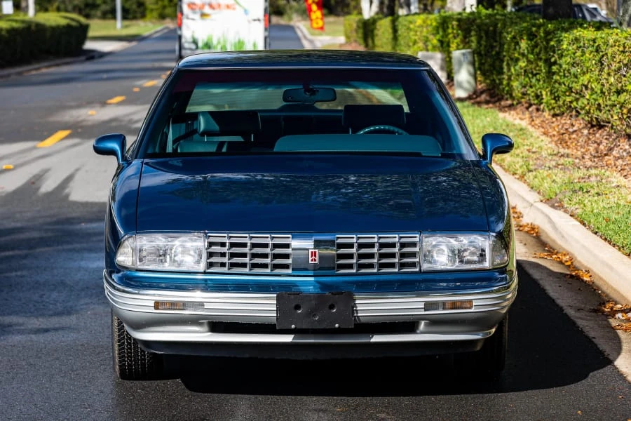 1993 Oldsmobile 98 - Image 14 of 30