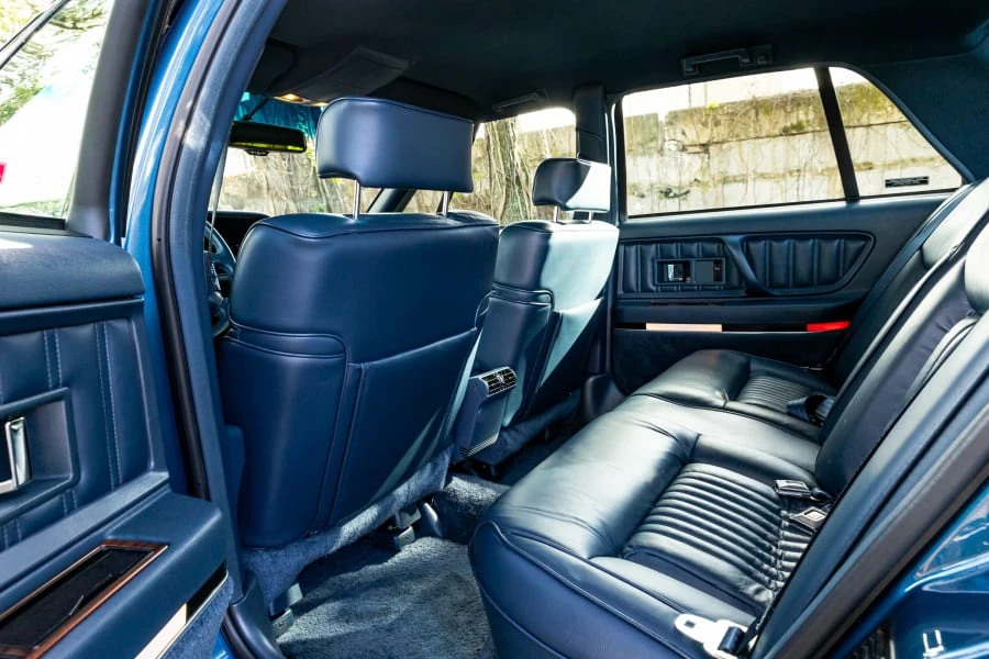 1993 Oldsmobile 98 - Image 29 of 30