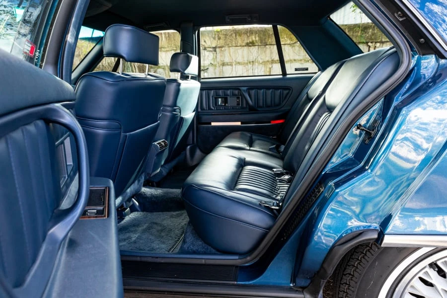 1993 Oldsmobile 98 - Image 28 of 30