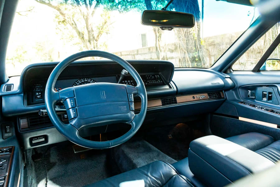 1993 Oldsmobile 98 - Image 23 of 30