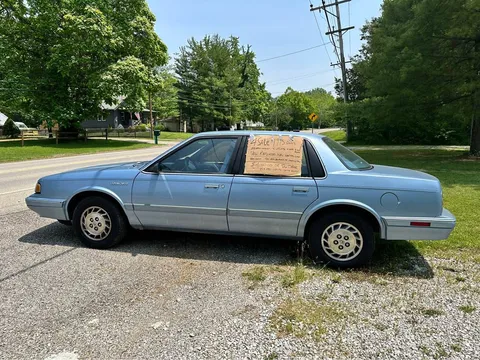 1993 Oldsmobile Cutlass Sedan