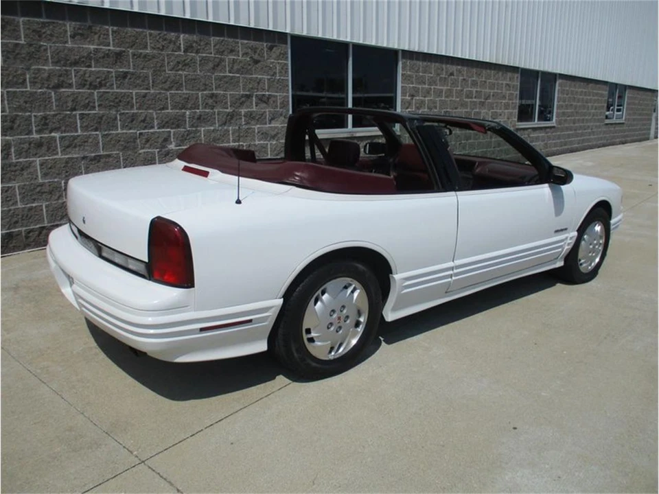 1993 Oldsmobile Cutlass Ciera - Image 12 of 31