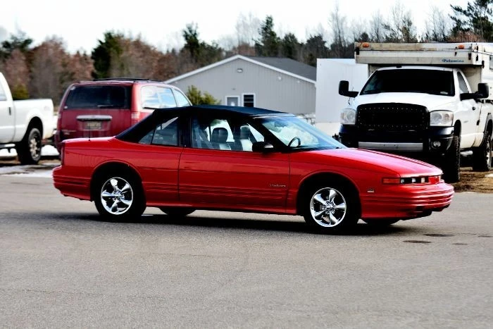 1993 Oldsmobile Cutlass Supreme - Image 4 of 21