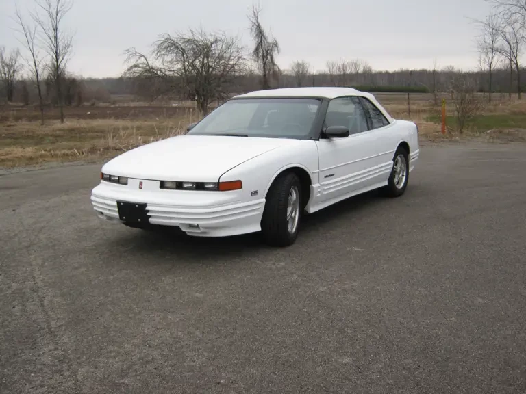 1993 Oldsmobile Cutlass Supreme - Image 2 of 2