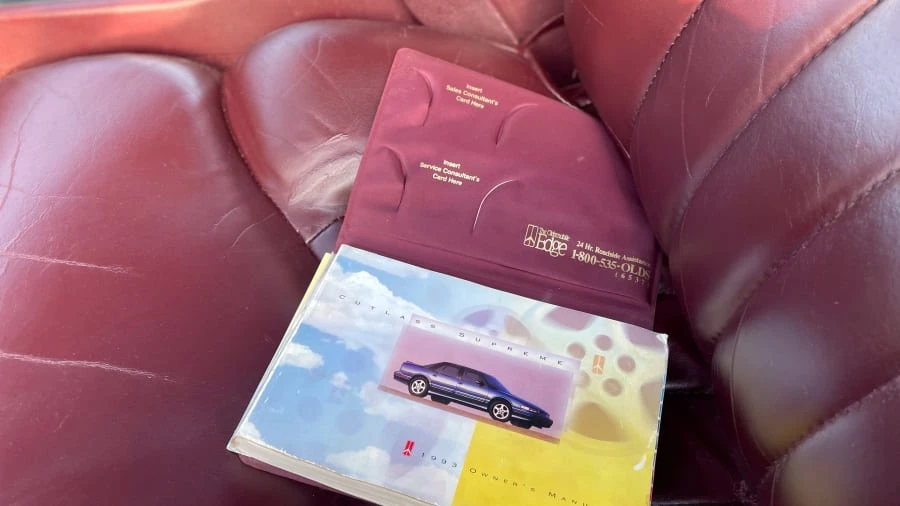 1993 Oldsmobile Cutlass Supreme - Image 4 of 15