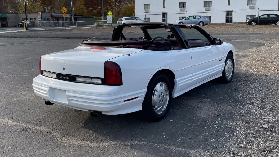 1993 Oldsmobile Cutlass Supreme - Image 6 of 15