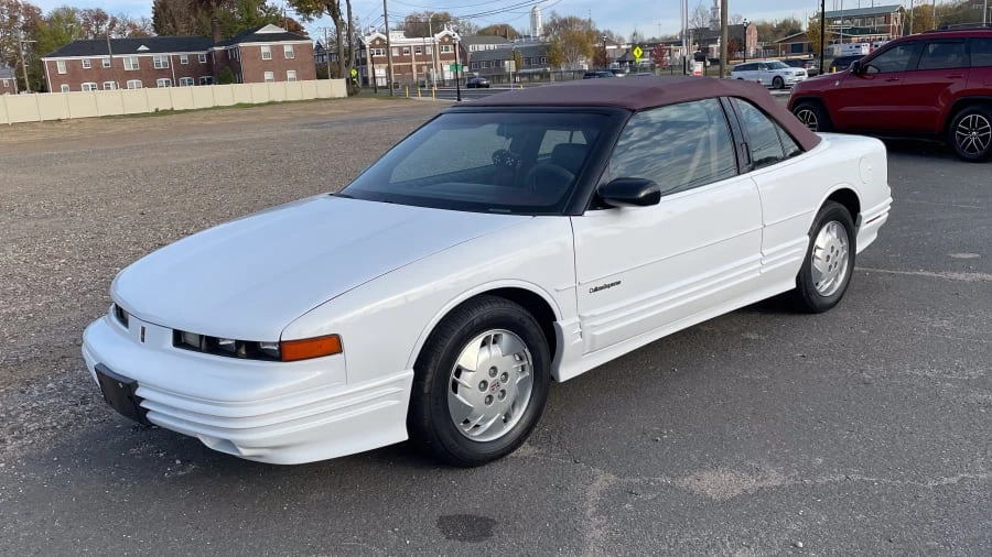 1993 Oldsmobile Cutlass Supreme - Image 14 of 15