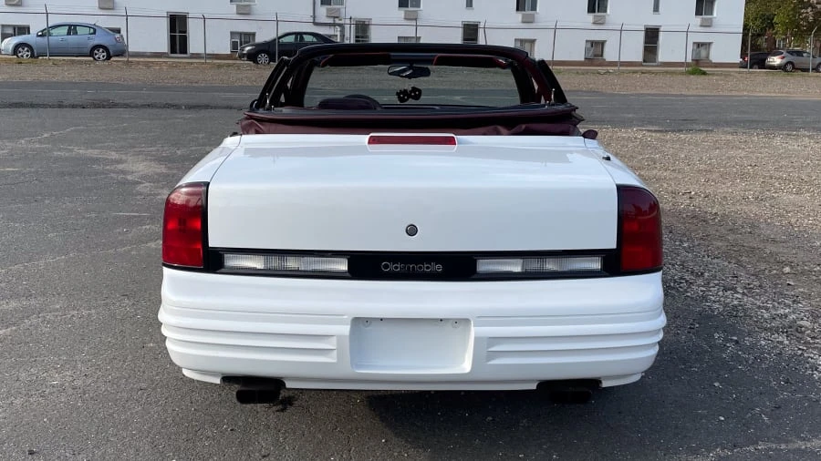 1993 Oldsmobile Cutlass Supreme - Image 5 of 15