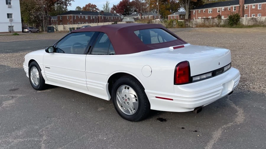 1993 Oldsmobile Cutlass Supreme - Image 12 of 15