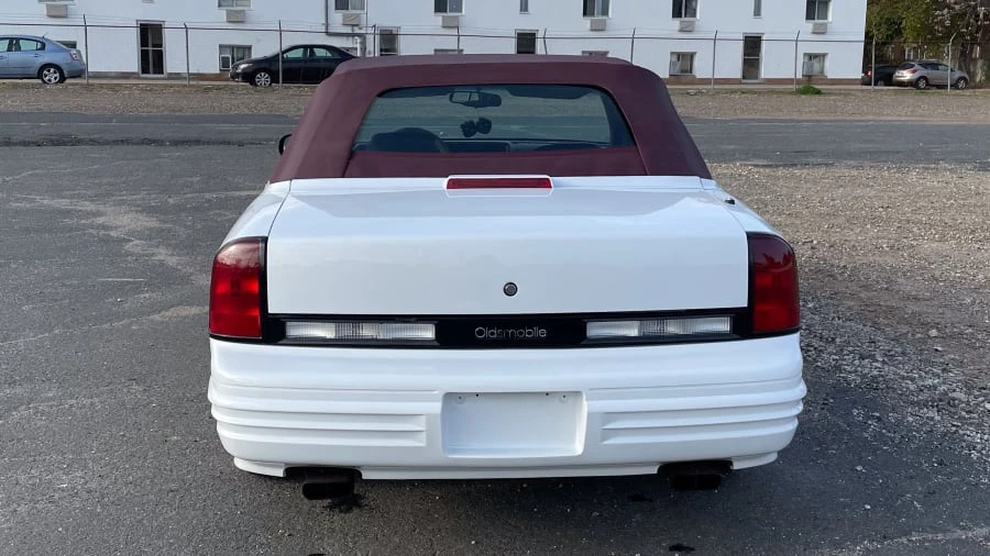 1993 Oldsmobile Cutlass Supreme - Image 11 of 15