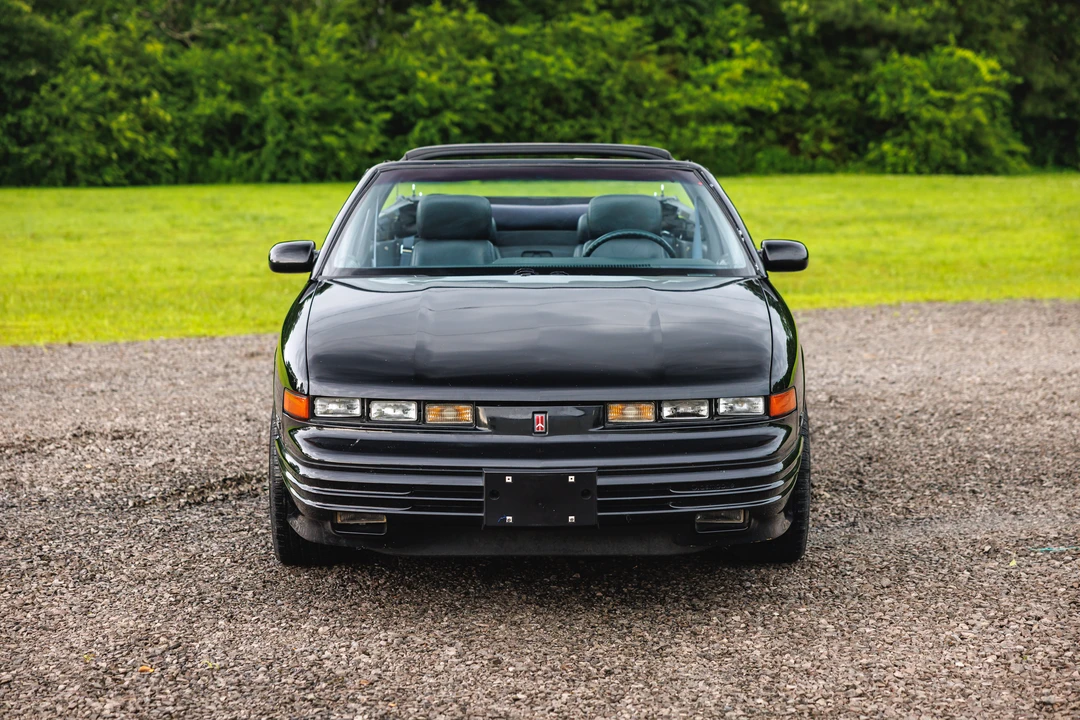1993 Oldsmobile Cutlass Supreme - Image 6 of 31