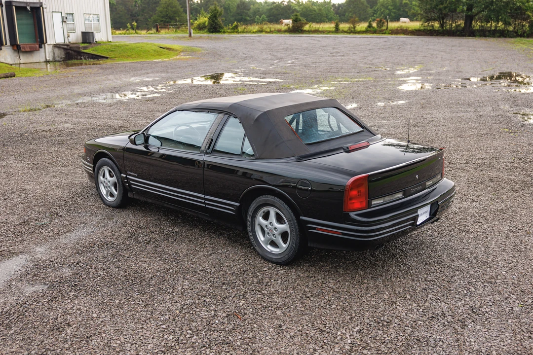 1993 Oldsmobile Cutlass Supreme - Image 26 of 31