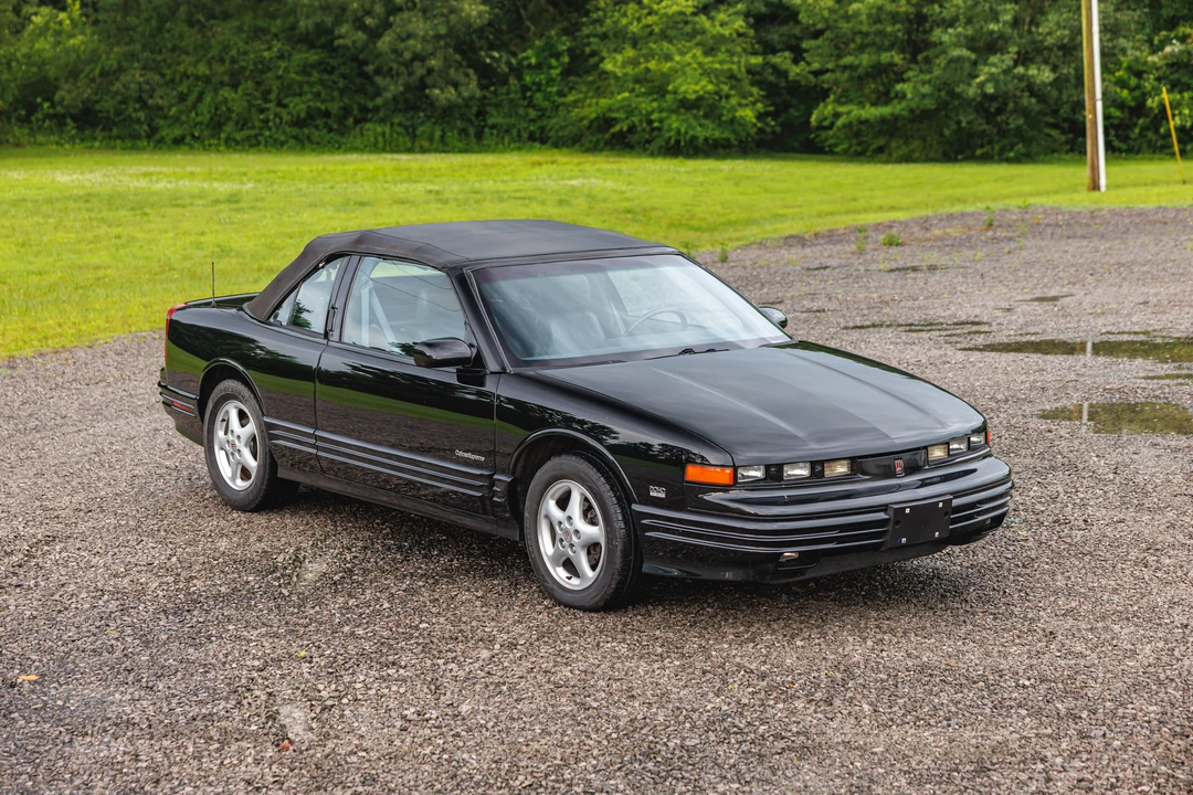 1993 Oldsmobile Cutlass Supreme - Image 22 of 31