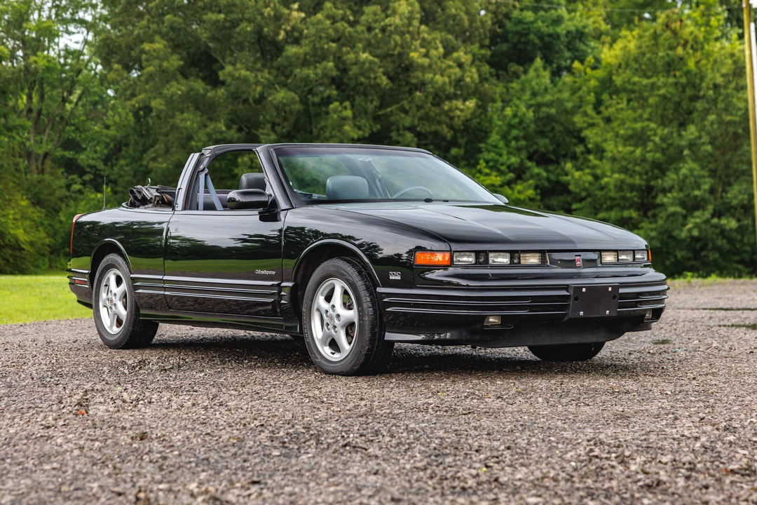 1993 Oldsmobile Cutlass Supreme - Image 5 of 31