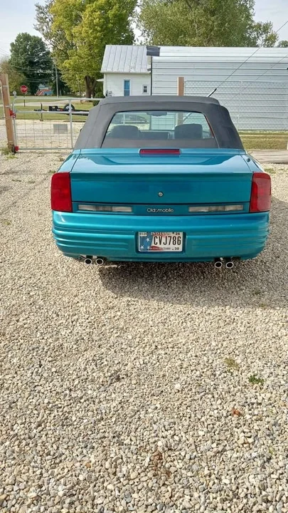 1993 Oldsmobile Cutlass Supreme - Image 4 of 8