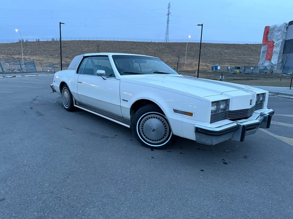 1993 Oldsmobile Toronado - Image 4 of 11