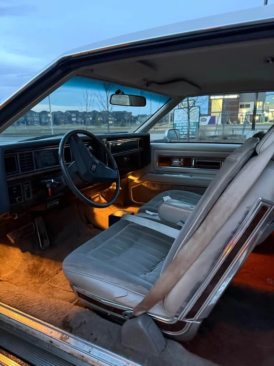 1993 Oldsmobile Toronado - Image 10 of 11