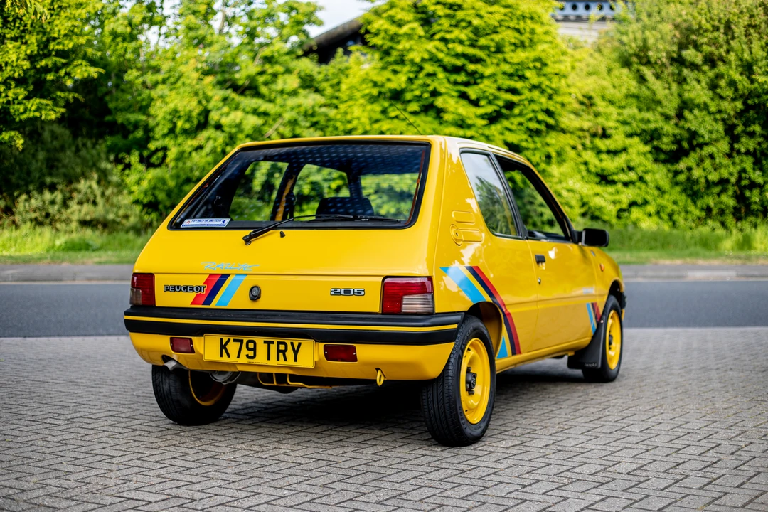 1993 Peugeot 205 - Image 12 of 31