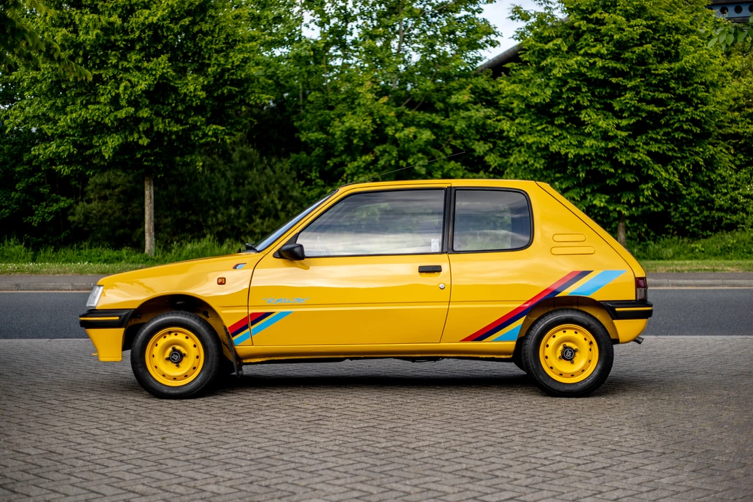 1993 Peugeot 205 - Image 9 of 31